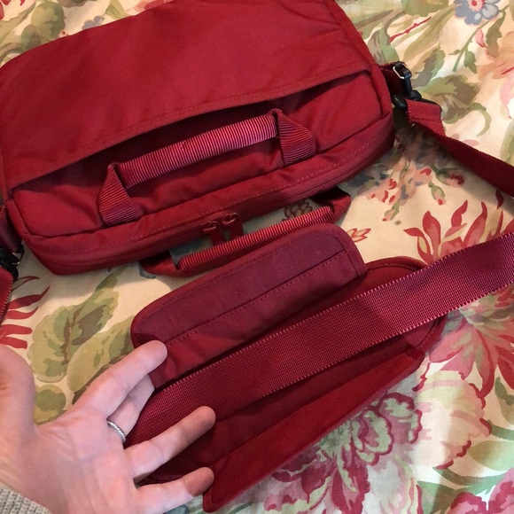 STM SWIFT Small Laptop Shoulder Bag Super-Plush Red & Gray Adjustable $69 NEW - Picture 7 of 16
